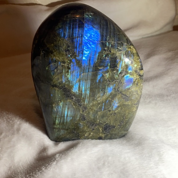 ✨ 4.7lbs Massive Polished Labradorite Slab – Stunning Blue Flash on Both Sides!✨ - Picture 7 of 12